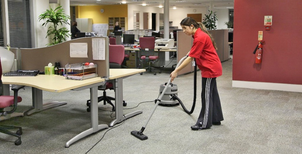 Office Cleaning Contractor at work